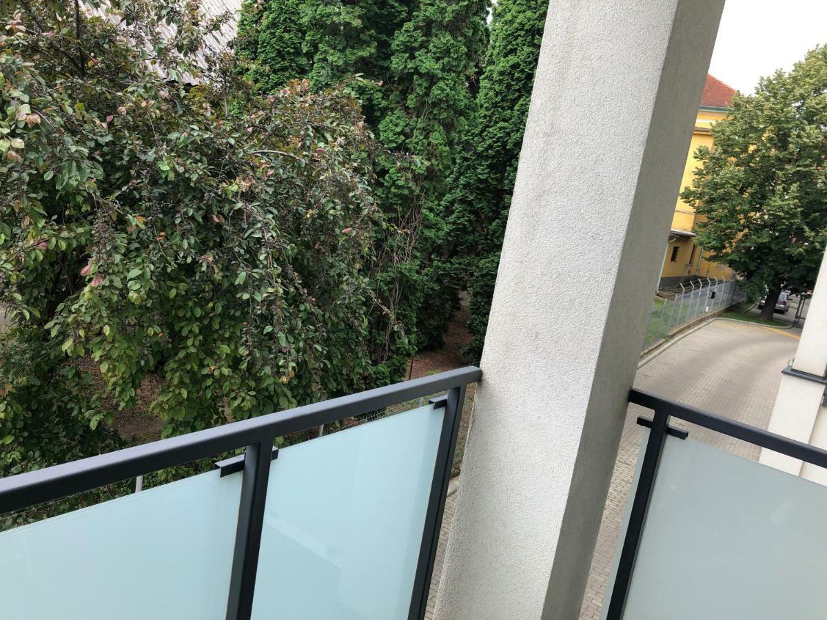 Belle Casa 24 Διαμέρισμα Ντέμπρετσεν Εξωτερικό φωτογραφία